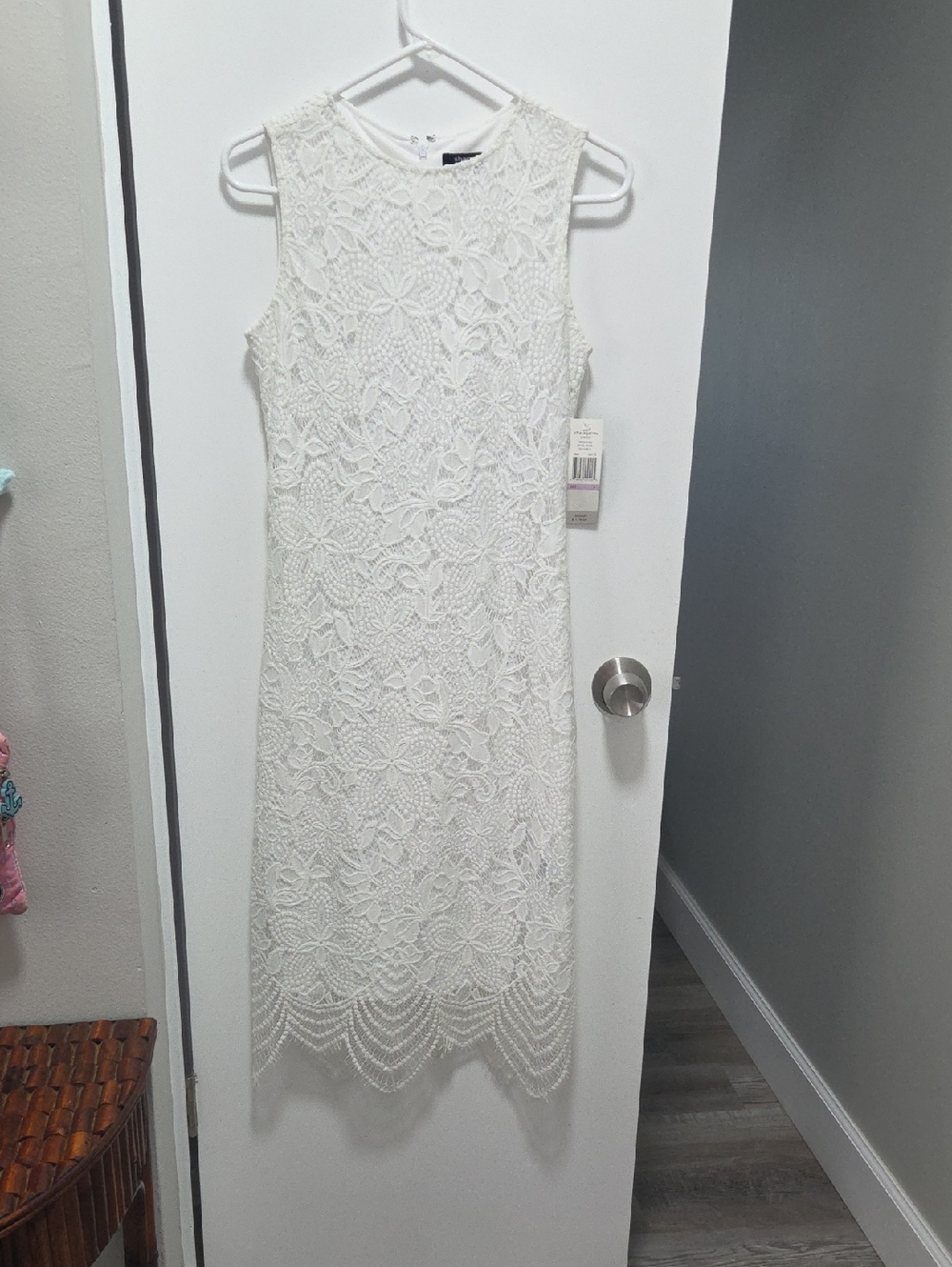 Sharagano White Sleeveless Lace Midi Dress